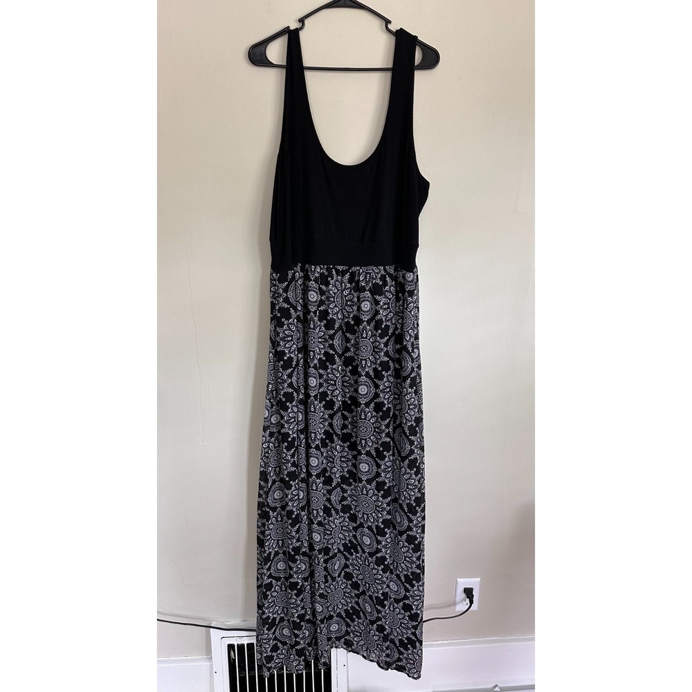 Torrid Maxi Dress Womens 2 Black White Mandala Print Boho Stretch Sleeveless